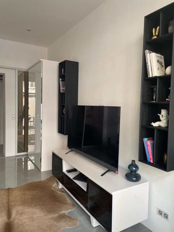 Luxury 60M2 Appartement In Wilhelmstadt Berlin Luaran gambar