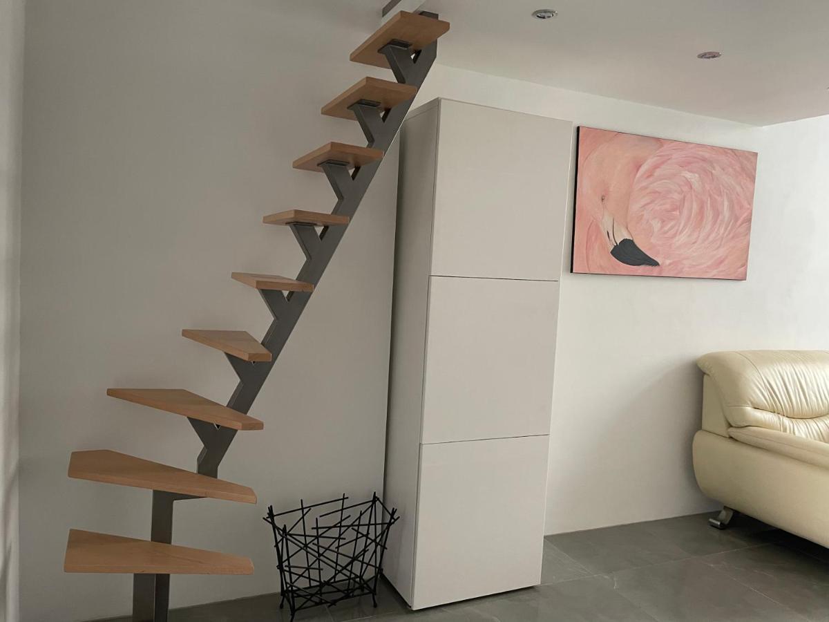 Luxury 60M2 Appartement In Wilhelmstadt Berlin Luaran gambar