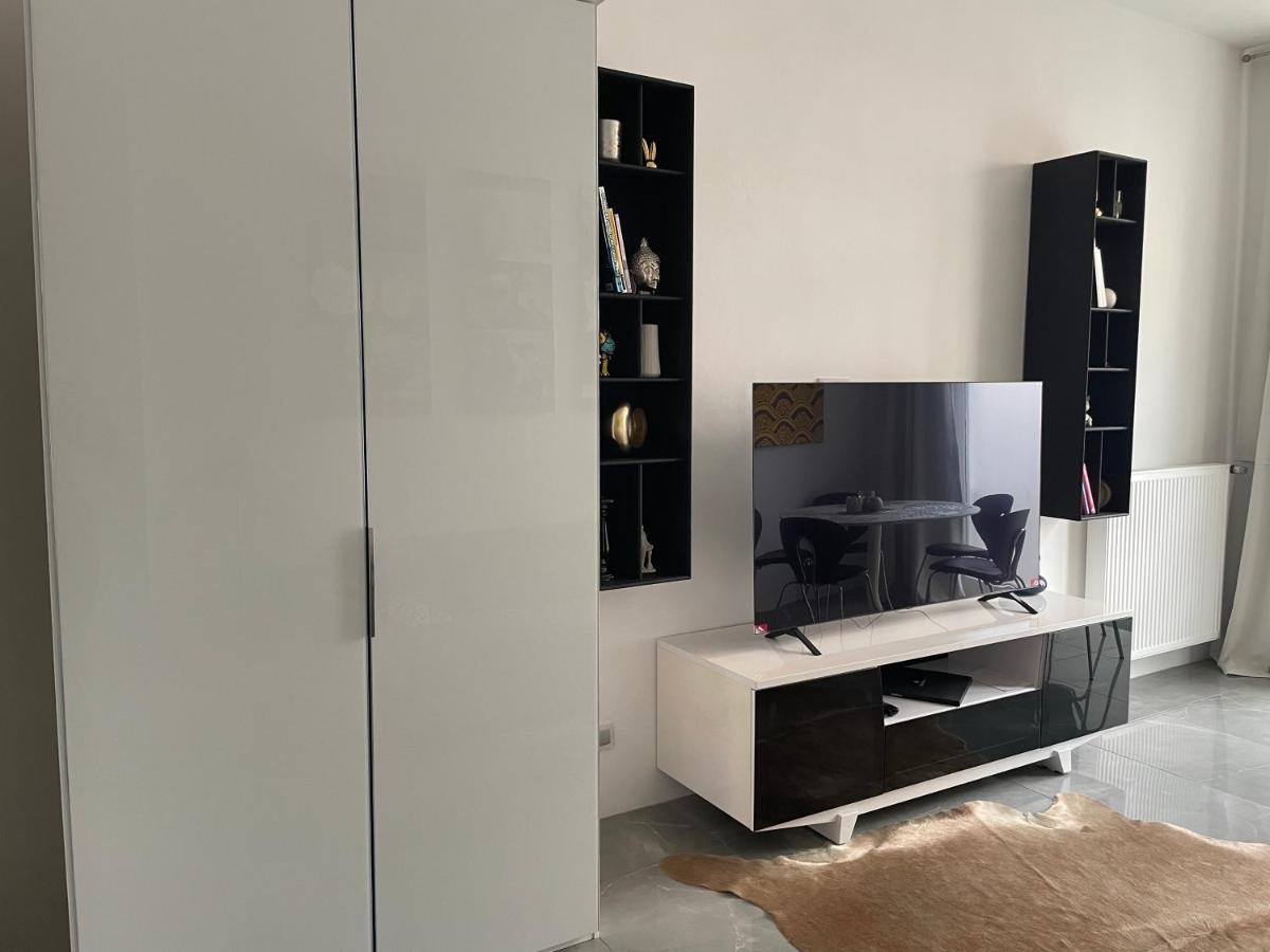 Luxury 60M2 Appartement In Wilhelmstadt Berlin Luaran gambar